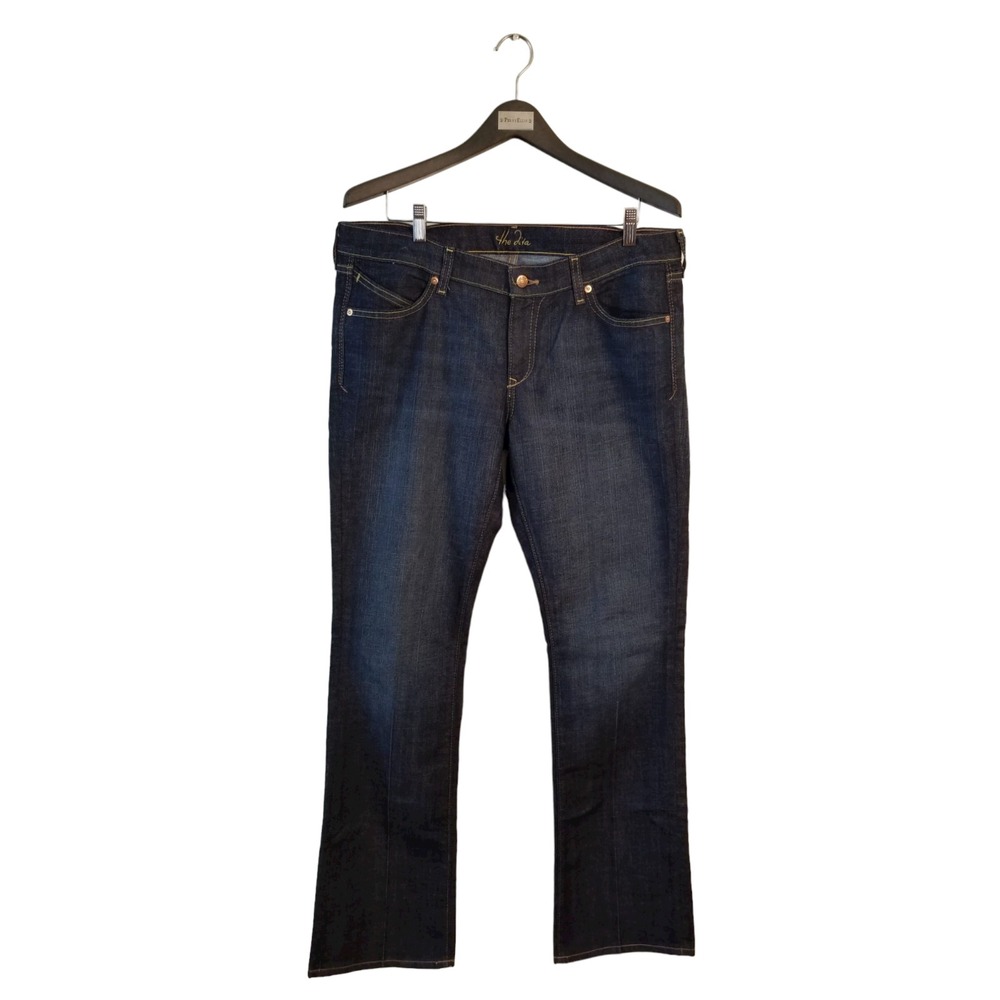 The Diva Blue Long Women's Jeans Size 14 38W Inseam 35 in